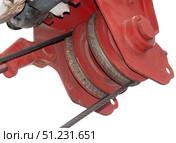 Верхняя балка подъемного крана на белом фоне. Close up at top beam of crane mobile on white background. Стоковое фото, фотограф Татьяна Д / Фотобанк Лори