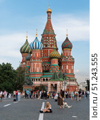 St. Basils Cathedral: Iconic Landmark of Moscows Architecture. Редакционное фото, фотограф Sergakoff / Фотобанк Лори
