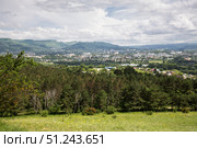 Panoramic view of the resort town of Kislovodsk and the Dzhinalsky ridge. Стоковое фото, фотограф Юлия Белоусова / Фотобанк Лори