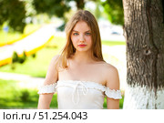 Young beautiful blonde girl with bare shoulders. Стоковое фото, фотограф Андрей Аркуша / Фотобанк Лори