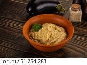 Eggplant dip - Mutabal with tahini paste. Стоковое фото, фотограф Андрей Старостин / Фотобанк Лори