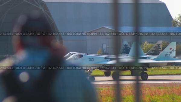 29 AUGUST 2019 MOSCOW, RUSSIA: reactive planes are taking off the runway. Редакционное видео, видеограф Константин Шишкин / Фотобанк Лори