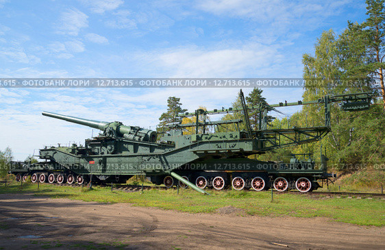 305-мм артиллерийская установка на железнодорожном транспортере ТМ-3-12. Форт Красная Горка (Краснофлотск) (2015 год). Редакционное фото, фотограф Виктор Карасев / Фотобанк Лори
