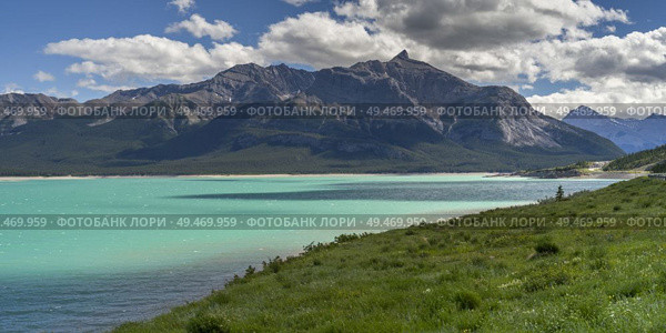 Abraham Lake, David Thompson Highway, Clearwater County, Alberta, Canada. Стоковое фото, агентство Ingram Publishing / Фотобанк Лори