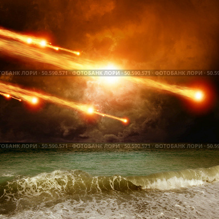 Abstract scientific background - asteroid, meteorite impact, stormy sea, ocean. Стоковое фото, агентство Ingram Publishing / Фотобанк Лори
