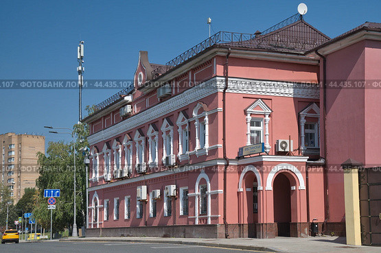 Административное здание на Крестьянской площади, дом 11, стр. 1 (1880 г.). Москва, Россия (2024 год). Стоковое фото, фотограф Елена Коромыслова / Фотобанк Лори