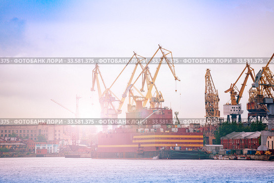Admiralty Shipyard view in Saint Petersburg Russia (2016 год). Стоковое фото, фотограф Сергей Новиков / Фотобанк Лори