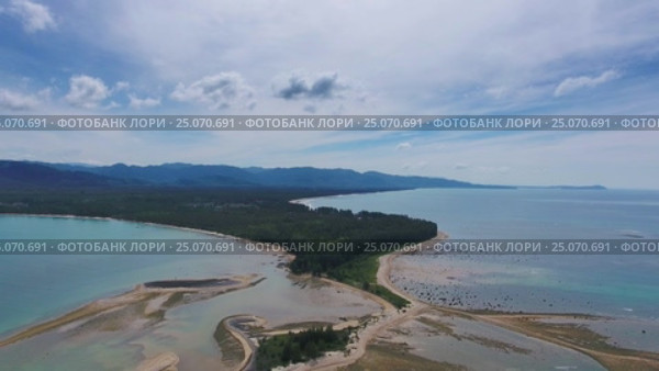 Aerial video of cape and sea in Thailand. Стоковое видео, видеограф Михаил Коханчиков / Фотобанк Лори
