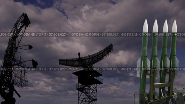 Air defense radars of military mobile anti aircraft systems and Russian anti aircraft missiles OSA-AKM on background clouds (time lapse, with zoom),Russia. Стоковое видео, видеограф Владимир Журавлев / Фотобанк Лори