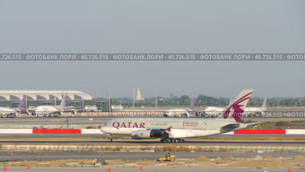 Airbus A380 of Qatar Airways arriving (2023 год). Редакционное видео, видеограф Игорь Жоров / Фотобанк Лори