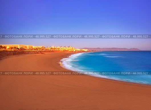 Almeria Cabo de Gata sunset in Retamar beach at Spain. Стоковое фото, агентство Ingram Publishing / Фотобанк Лори
