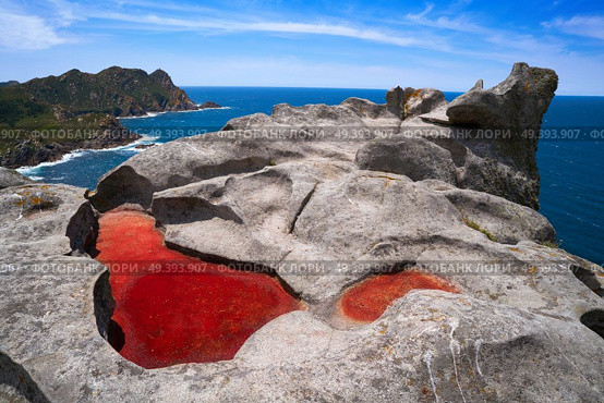 Alto do Principe high view point in Islas Cies islands of Vigo at Spain. Стоковое фото, агентство Ingram Publishing / Фотобанк Лори