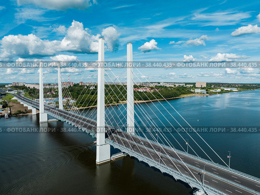 Архангельский мост, Череповец. Оборудование: DJI, Mavic3 (2022 год). Стоковое фото, фотограф Александр Алексеев / Фотобанк Лори
