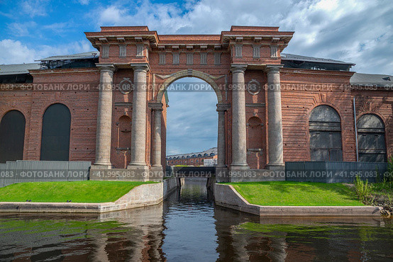 Арка Валлена Деламота (Новая Голландия). Санкт-Петербург (2023 год). Стоковое фото, фотограф Анна Карасева / Фотобанк Лори