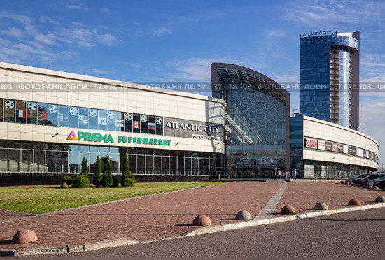 Atlantic City shopping mall and business center, St. Petersburg (2018 год). Редакционное фото, фотограф Юлия Бабкина / Фотобанк Лори
