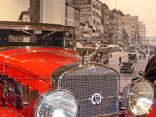 Автомобиль "Cadillac 452 V16 Convertible Coupe by Fleetwood", 1930 г., 16-цилиндровый, 175 л.с., США. Это был первый в мире серийный автомобиль с двигателем V16. Музей автомобильной техники. Верхняя Пышма, Россия, 2020. Редакционное фото, фотограф Сергей Елизарьев / Фотобанк Лори