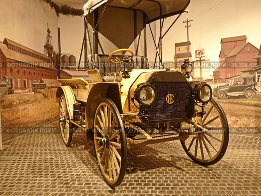 Автомобиль "International Harvester Model AW", 1909 г., механическая, 4-ступенчатая, мощность 20 л.с., США. Музей автомобильной техники. Верхняя Пышма, Россия, 12.09.2020. Редакционное фото, фотограф Сергей Елизарьев / Фотобанк Лори
