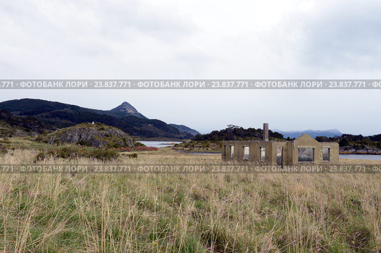 Bahia Wulaia is a bay on the western shore of Isla Navarino along the Murray Channel in extreme southern Chile (2014 год). Редакционное фото, фотограф Free Wind / Фотобанк Лори