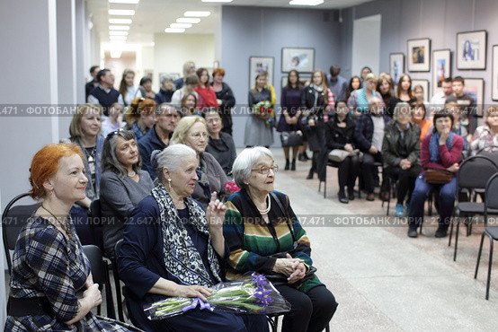 Балашиха, выставка скульптора и графика Татьяны Воронковой (2016 год). Редакционное фото, фотограф Дмитрий Неумоин / Фотобанк Лори