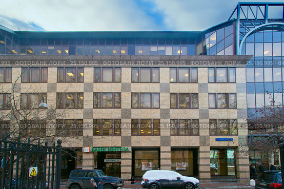 Банк Интеза, Большой Гнездниковский пер., д. 1, стр. 2. Москва (2017 год). Стоковое фото, фотограф Татьяна Белова / Фотобанк Лори