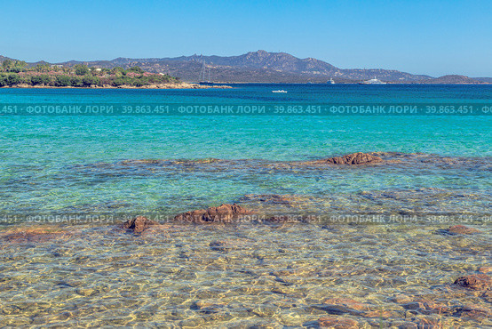 Beach in Costa Smeralda (2017 год). Стоковое фото, фотограф Татьяна  Бральнина / Фотобанк Лори