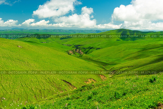 Beautiful landscape with low green hills in sunny weather. Caucasus. Стоковое фото, фотограф Константин Лабунский / Фотобанк Лори