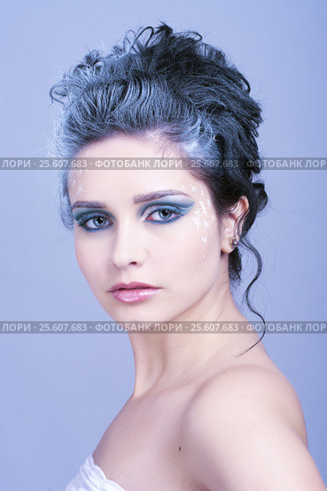 Beautiful woman with winter style make-up. Стоковое фото, фотограф Николай Михальченко / Фотобанк Лори