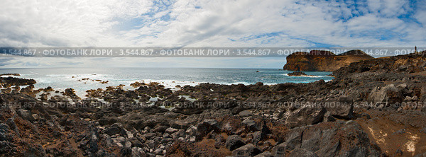 Берег Атлантического океана, остров Файал, Азоры (2012 год). Стоковое фото, фотограф Юлия Бабкина / Фотобанк Лори