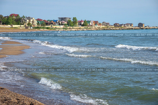 Берег Каспийского моря. Пляж города Дербента. Республика Дагестан (2024 год). Стоковое фото, фотограф Анна Карасева / Фотобанк Лори