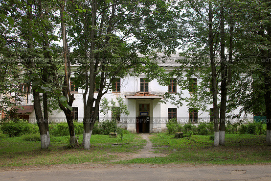 Библиотека города Струнино, Владимирская область (2012 год). Стоковое фото, фотограф Юлия Кузнецова / Фотобанк Лори