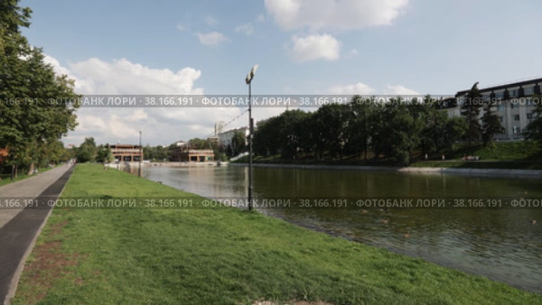 Black Lake Park and recreation area in Kazan (2022 год). Стоковое видео, видеограф Потийко Сергей / Фотобанк Лори