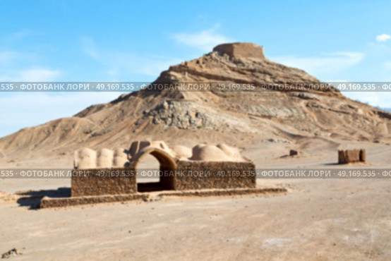 blur in iran near yazd the antique zoroastrian temple abandonated house and contruction. Стоковое фото, агентство Ingram Publishing / Фотобанк Лори