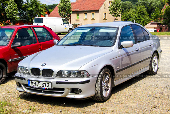 BMW E39 5-series (2014 год). Редакционное фото, фотограф Art Konovalov / Фотобанк Лори