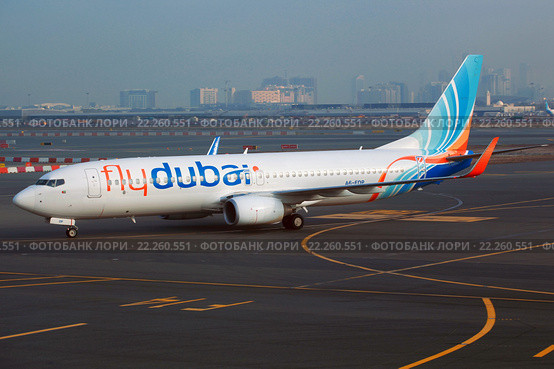 Boeing 737-800 авиакомпании Flydubai на рулении (2014 год). Редакционное фото, фотограф Александр Тарасенков / Фотобанк Лори