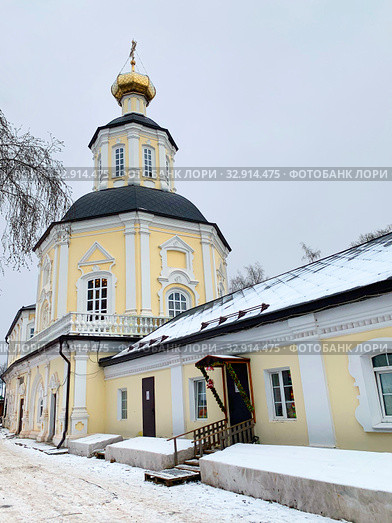 Богородицкий Житенный женскй монастырь на озере Селигер. Город Осташков, Тверская область (2020 год). Стоковое фото, фотограф Овчинникова Ирина / Фотобанк Лори