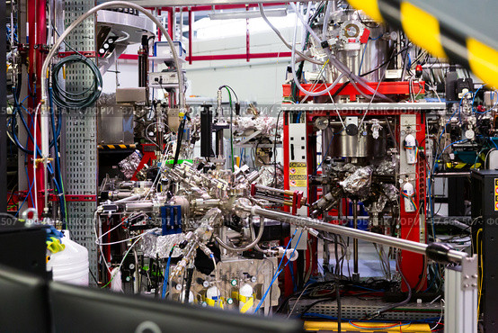 BOREAS beamline in ALBA laboratory (2019 год). Редакционное фото, фотограф Яков Филимонов / Фотобанк Лори