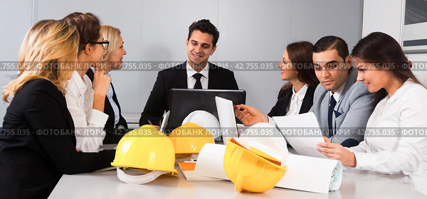 Business handshake at negotiations in office. Стоковое фото, фотограф Татьяна Яцевич / Фотобанк Лори
