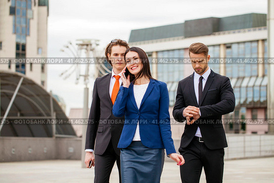 Business people outside office. Стоковое фото, фотограф Андрей Аркуша / Фотобанк Лори