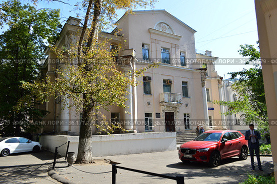 Бывший костёл святых апостолов Петра и Павла. Построен в 1839–1845 годах, архитектор Алессандро Жилярди. Милютинский переулок, 18а. Мещанский район. Город Москва. Россия (2019 год). Редакционное фото, фотограф lana1501 / Фотобанк Лори