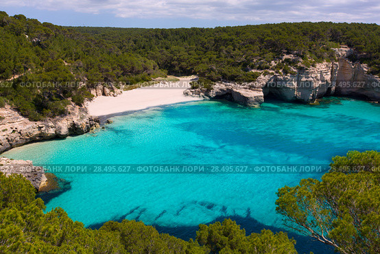 Cala Mitjana y Mitjaneta in Menorca Ciutadella at Balearic Islands. Стоковое фото, фотограф Tono Balaguer / Ingram Publishing / Фотобанк Лори