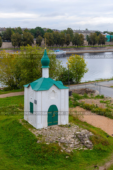 Часовня во имя Святой Анастасии (Часовня Анастасии Римлянки). Псков (2019 год). Редакционное фото, фотограф Александр Щепин / Фотобанк Лори