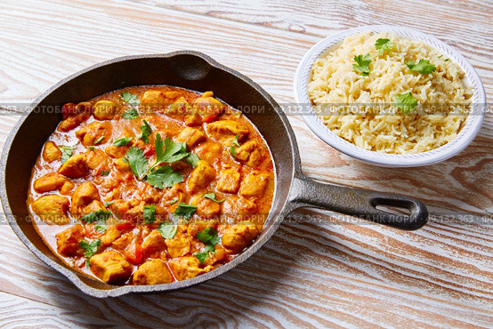 Chicken curry indian recipe with basmati rice. Стоковое фото, агентство Ingram Publishing / Фотобанк Лори