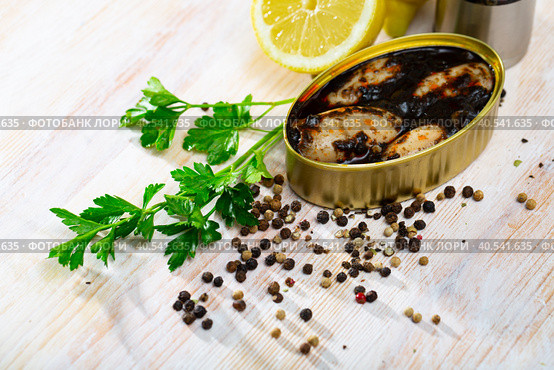 Chipirones in ink with parsley, lemon and spices. Стоковое фото, фотограф Яков Филимонов / Фотобанк Лори