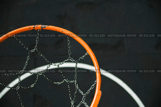 close up metallic basketball hoop. Стоковое фото, агентство Ingram Publishing / Фотобанк Лори