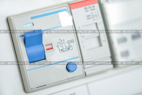 close up of fusebox switch. Стоковое фото, агентство Ingram Publishing / Фотобанк Лори