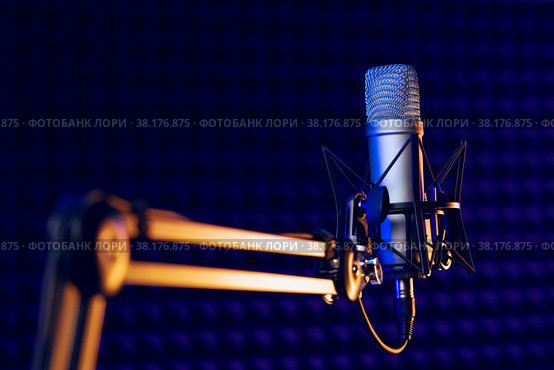 Close up of professional microphone in recording studio. Стоковое фото, фотограф Сергей Толмачёв / Фотобанк Лори