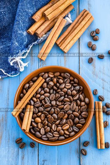 Coffee and cinnamon. Стоковое фото, агентство Ingram Publishing / Фотобанк Лори