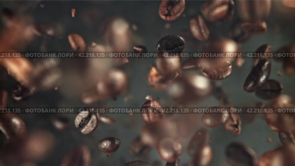 Coffee beans fly up and fall down. Filmed on a high-speed camera at 1000 fps. Стоковое видео, видеограф Артем Шадрин / Фотобанк Лори