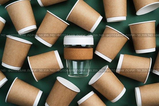 composition wasteful disposable tableware. Стоковое фото, агентство Ingram Publishing / Фотобанк Лори