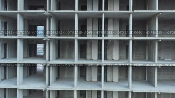 Concrete building under construction. Стоковое видео, видеограф Михаил Коханчиков / Фотобанк Лори
